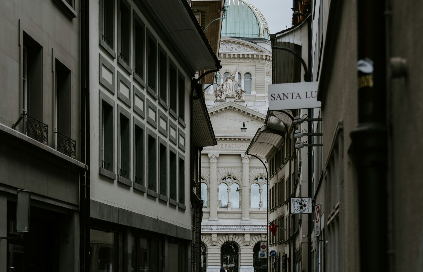 Gasse zum Bundeshaus