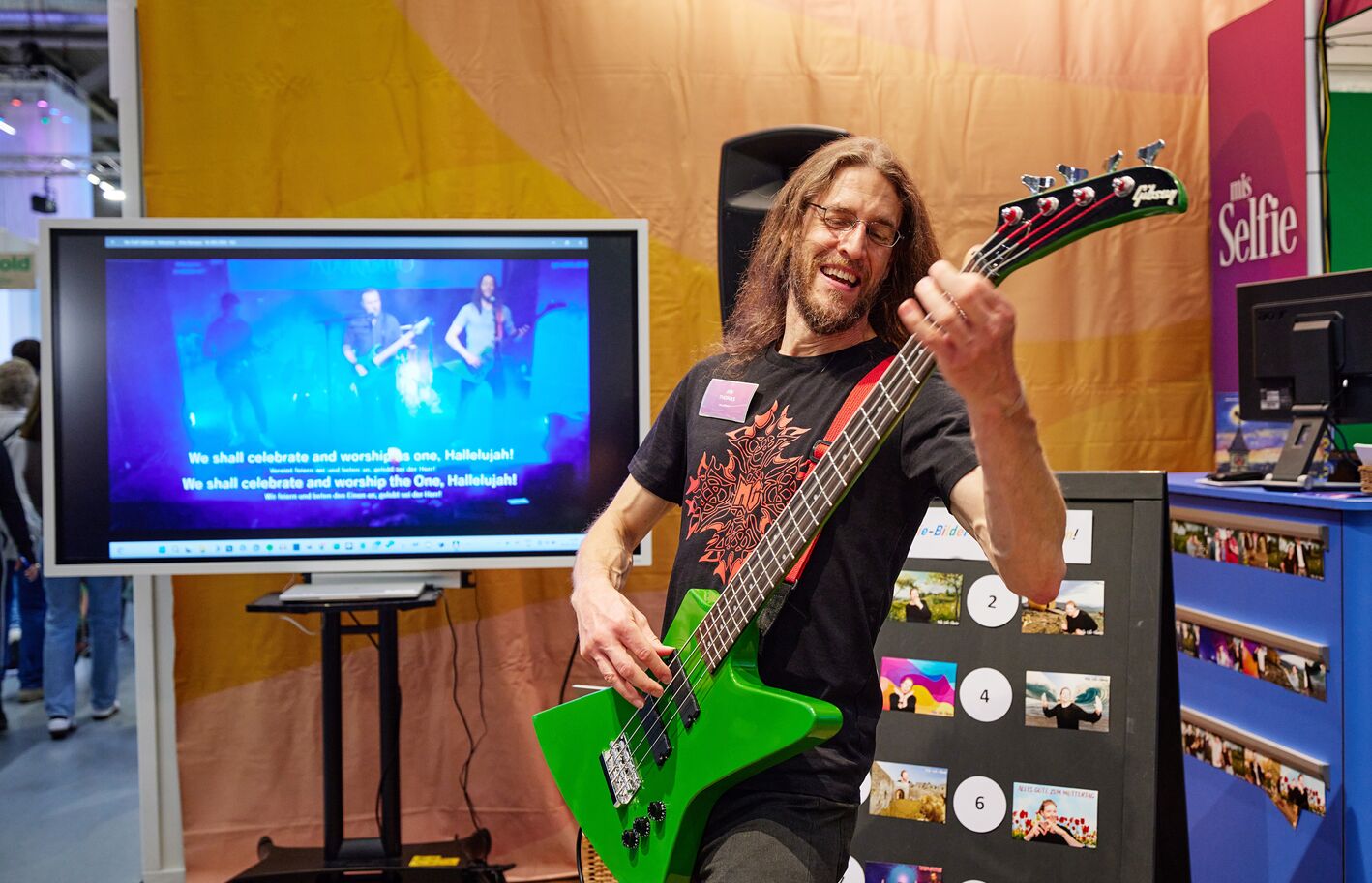 Symbolbild Metalchurch